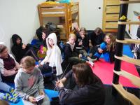 Diskuzni hry mensich holek.JPG